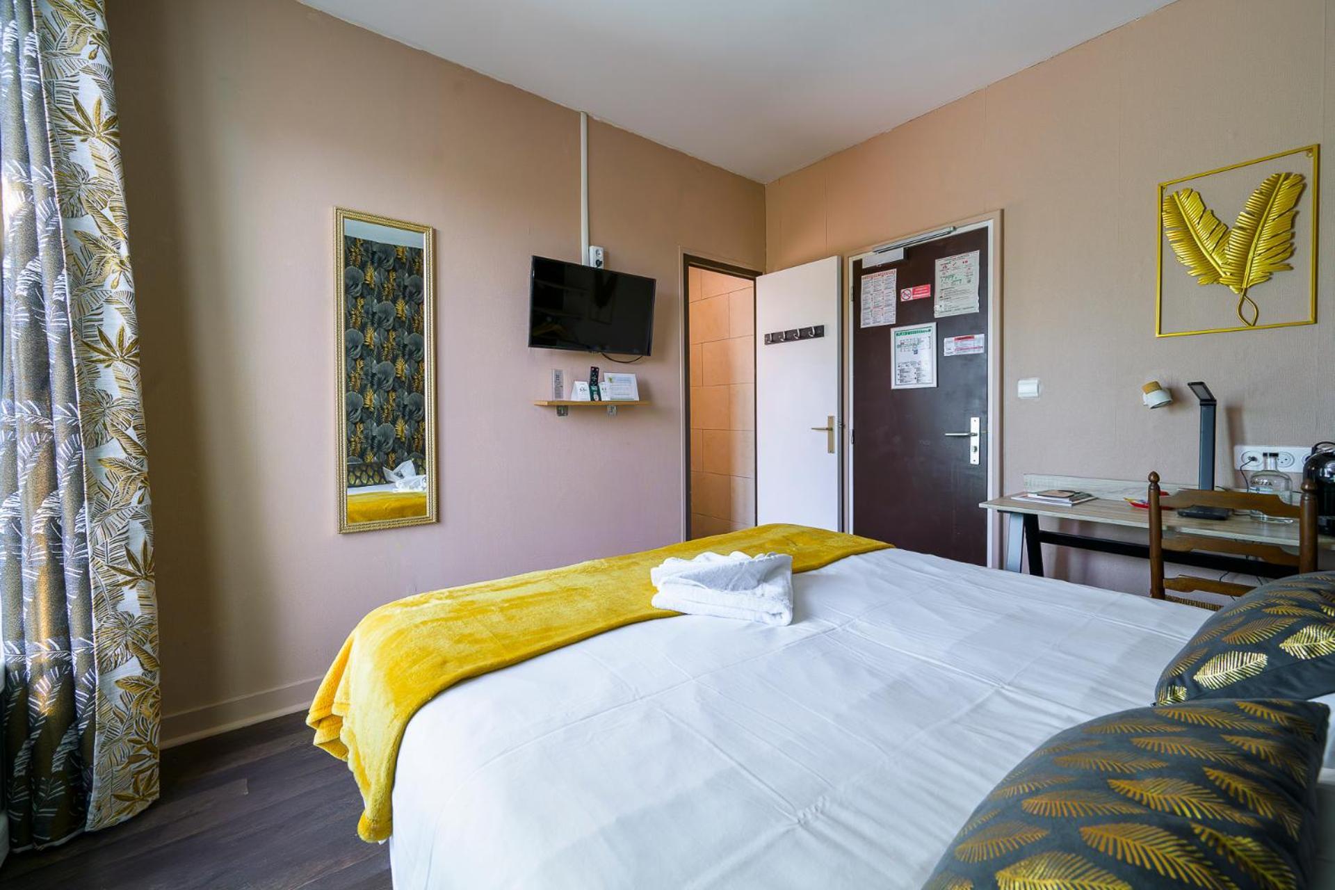Hotel De La Beauronne Chancelade Esterno foto